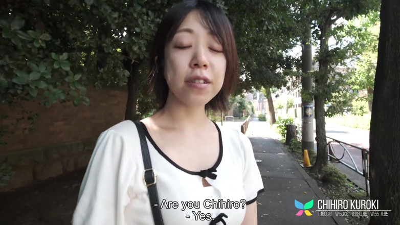 Tenshigao: A Chihiro Kuroki le encanta ganar dinero a través del...