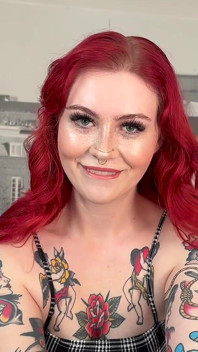 Fată excitată Alt Loveless oferă cea mai neglijentă muie și imploră facial