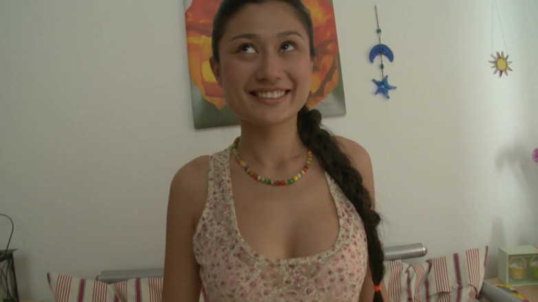 Blitzporn: Seks anal gairah gadis-gadis hot rusia - volume 2