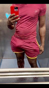 I Am Commando, in a Lift with a Big Mirror, so I Am Showing It off