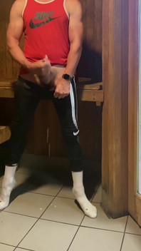 Dilf Jockdad87 está en la sauna de nuevo!