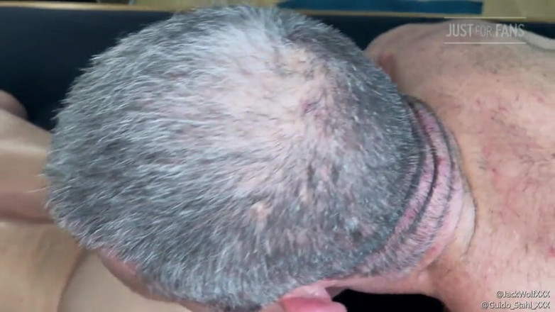 JackWolfXXX: Jack Wolf membiakkan guido stahl