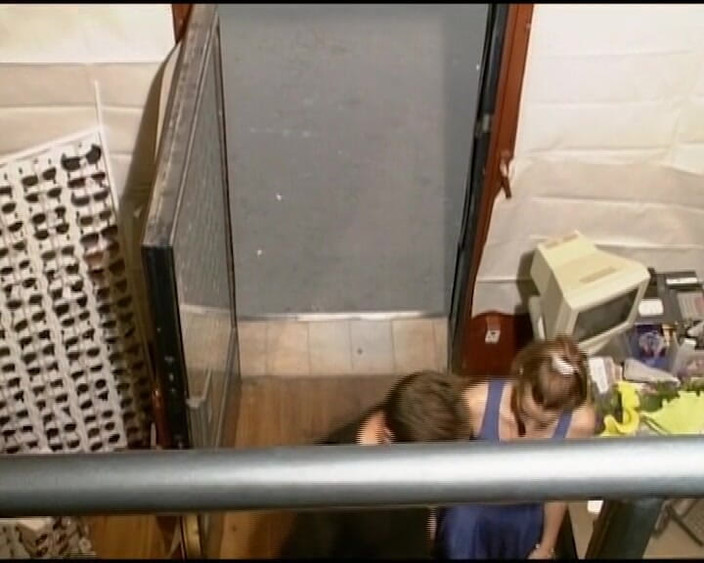 German Amateur Videos: Tento obchod Kotě z Německa byla ošukaná při práci