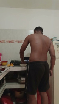Big Dick Gets Horny When He Cooks