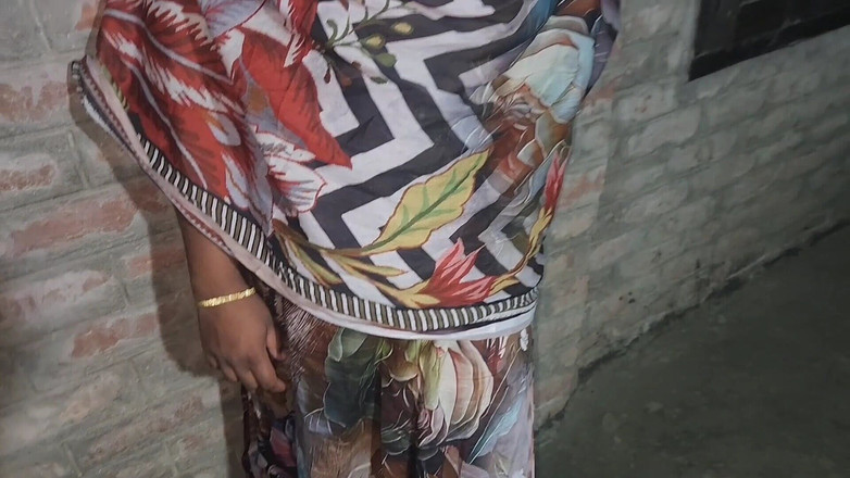 Banglavabi02: Debor vabir浪漫性爱视频 第1部分