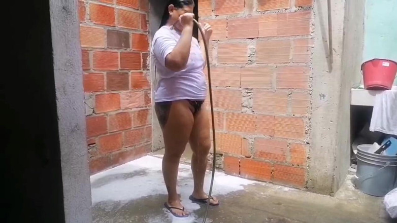 Adribella69: Saya mengupah awek ini dan saya terkejut dia mempunyai pantat...