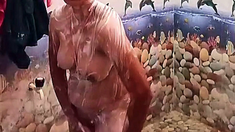 Ammukutty88: Ammu wendet seife auf ihre brüste an139