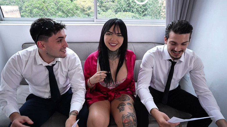 Papi Rodriguez: Een natuurlijke, onderdanige brunette wordt na het interview dubbel gepenetreerd -...