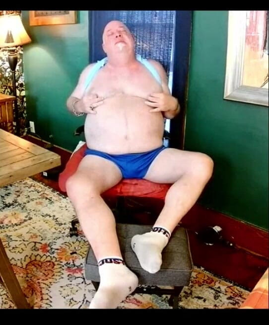 beardaddychub: для фаната перед вебкамерой!