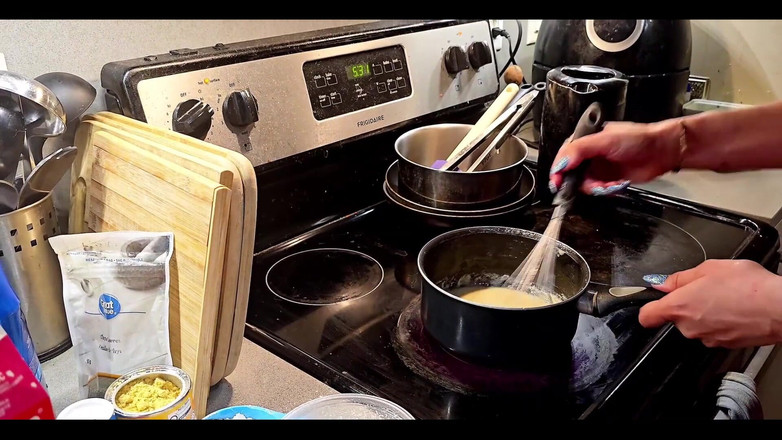 August Harper: Poślubić mnie posiłki: odcinek 2