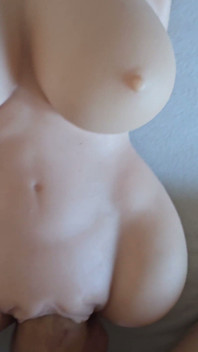 거대한 사정으로 작은 보지에 내 거대한 자지를 채우고