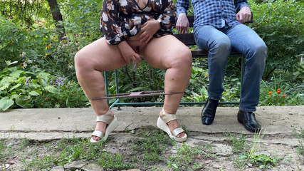 OurFetishLife: Jus panas dari memek ibu tiriku tepat di taman