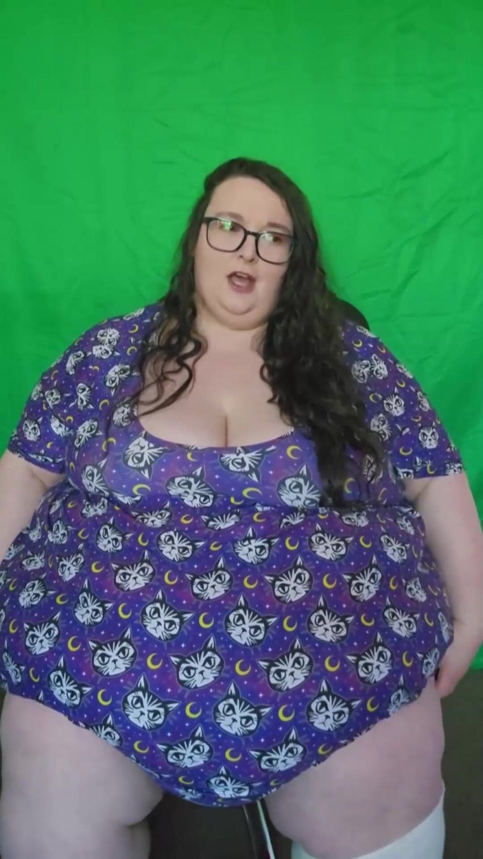 SSBBWLadyBrads: Kde byla vaše bohyně část 2?