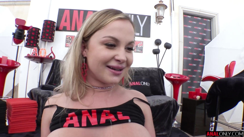 Anal Only: pantat Katalina