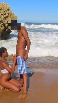 Strand-blowjob
