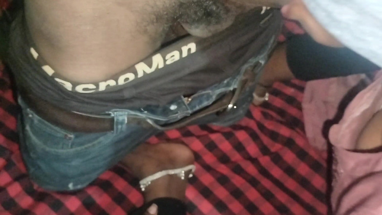 sarita Nagaa: Indický nevlastní bratr měl v noci sex se svou nevlastní...