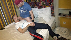 Gaybareback: Etero scopato senza preservativo da Jess Royan