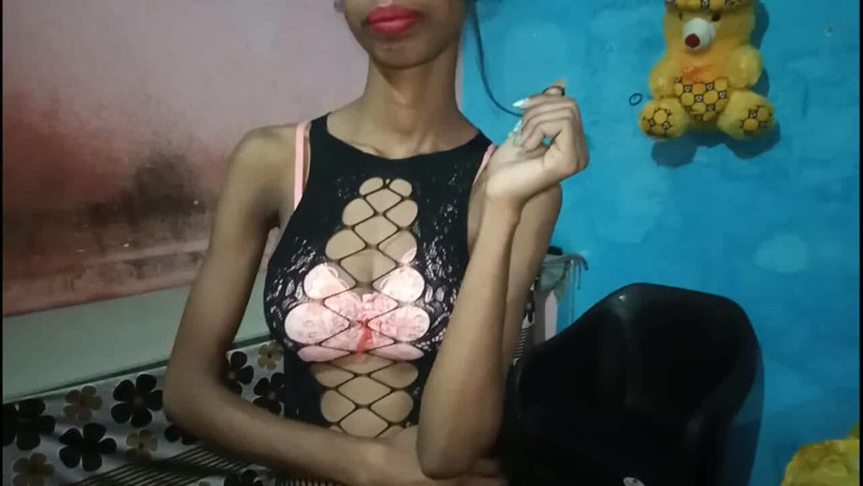 Truefuker: Desi Tina menelefon juruelektronik dan kongkek saya dengan keras