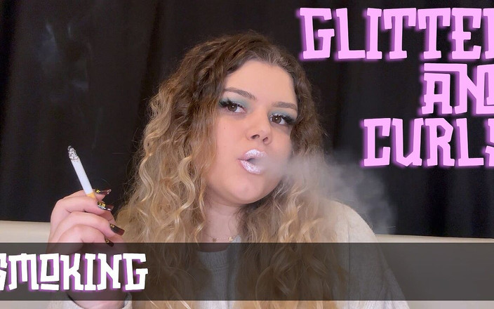 Your fantasy studio: Buze roz fumând cu părul creț