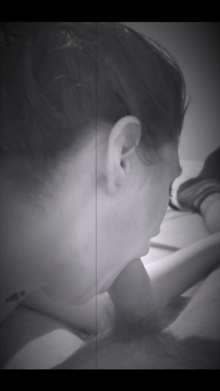 Hard & Rock cc: Možná vám zpomalený pohyb pomůže vidět můj špinavý jazyk