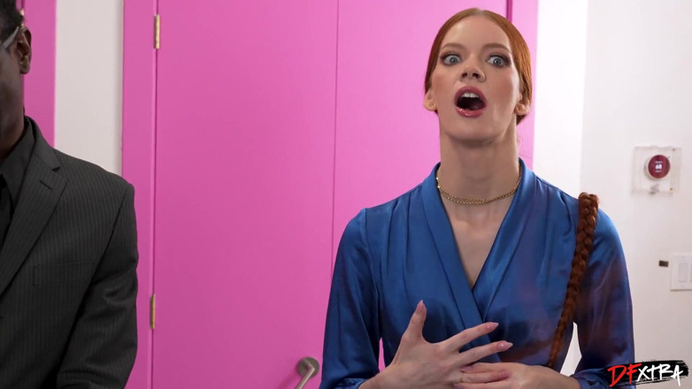 Dogfart Network: Gangbang pameran Dfxtra Erin Everheart