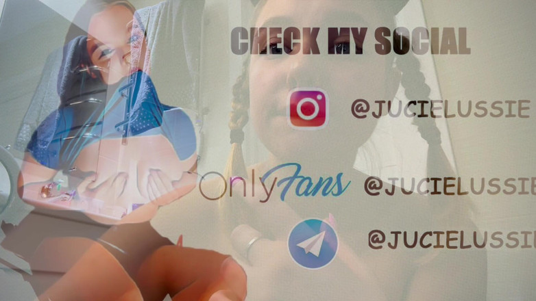 JuiceLussie: Genç kız üvey erkek kardeşi odadayken bakire götünü parmaklıyor ve ilk...