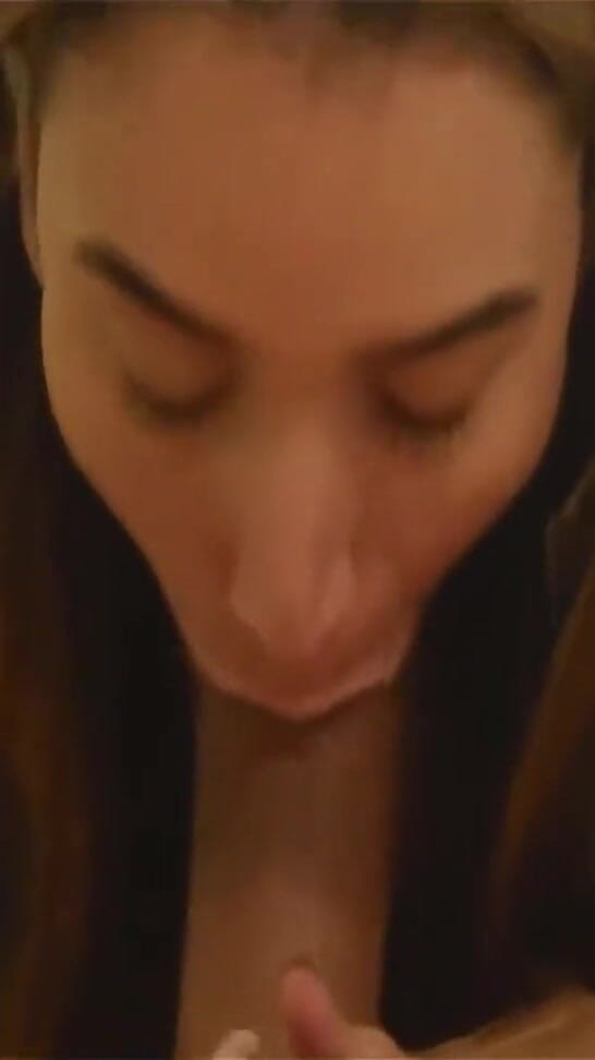 Young Married Sucking Yummy and Swallowing Leitada! (Gabbie Luna) Young Married Sucking Yummy and Swallowing Leitada! (Gabbie Luna)