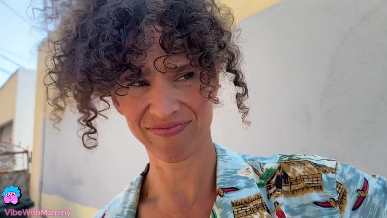 VibeWithMommy: Come Home and Fuck Your Stepmom!