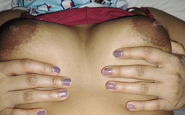 Faryal: Sehr süße nahaufnahme von Budgies muschi - Miss guys