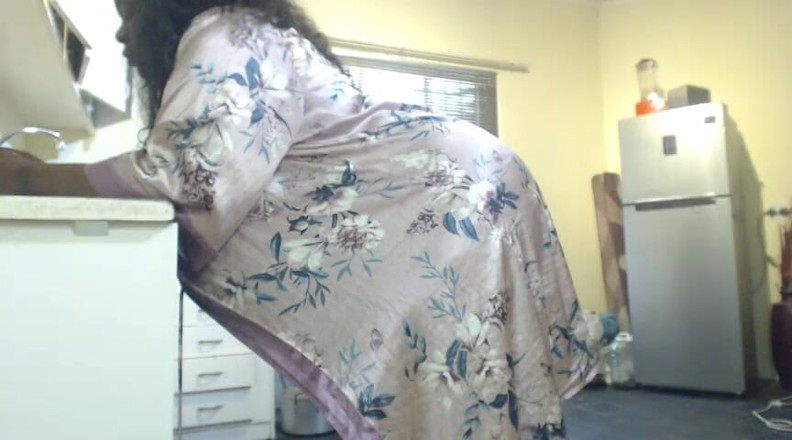 Legendary Booty Overdose: Fetter arsch, bBW, stripteasing