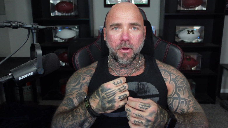 Raw and Uncensored with Masculine Jason: Extreme körperänderung, was Sie wissen müssen