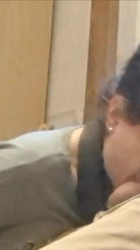 Jak zacząłem kochać maminsynek dziwkę Alinę Po nakręciłem upokarzające wideo z jej głębokie gardło sesji BDSM
