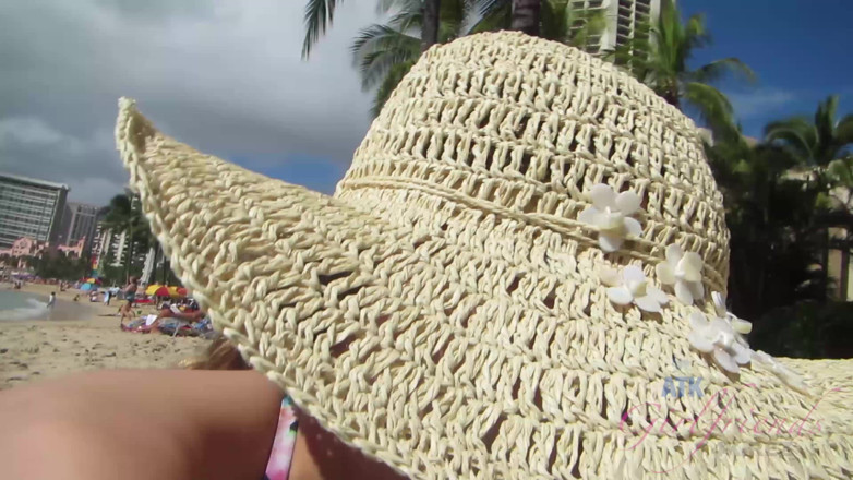 ATK Fans (Girlfriends): Virtueller urlaub in Hawaii mit Jillian Janson teil 6