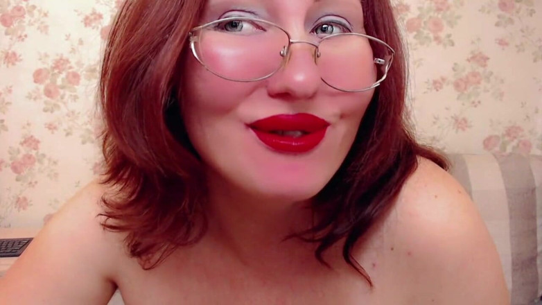 HotMissTessy: Stepmommy seduces her boy