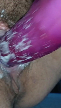 Sexo con mi enorme vibrador!