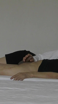 不倫カップルが腰をいやらしく使うPOVビデオ