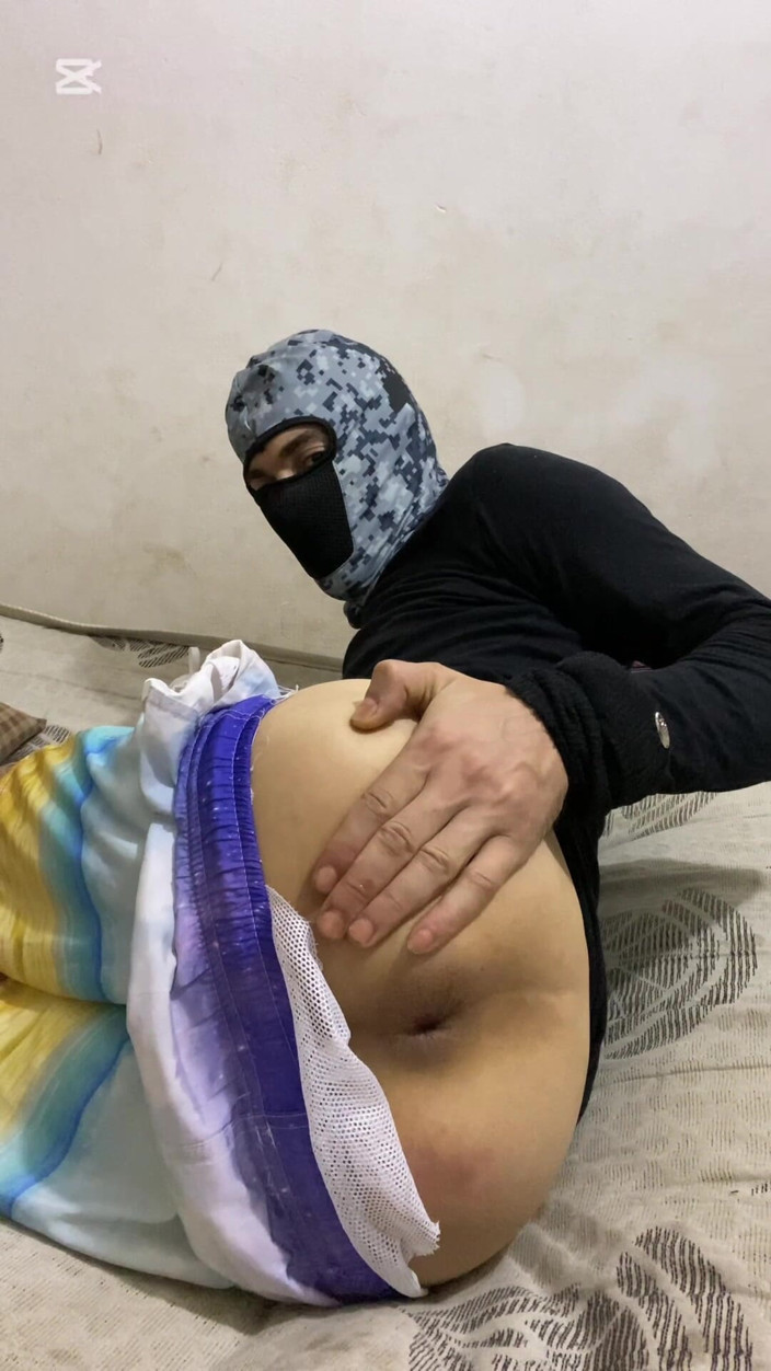 Fo2sh saleh: Si gioca con il culo e scopa