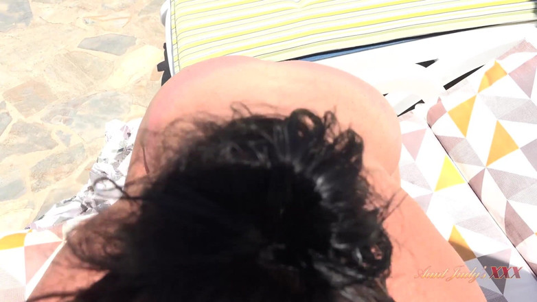 Aunt Judy's XXX: TanteJudysXXX - Deine vollbusige stiefmutter Devon erwischt dich beim beobachten (POV)
