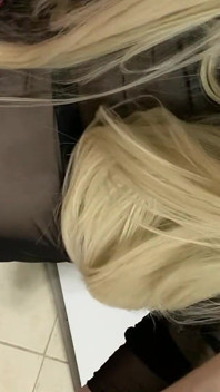 Crossdresser jalang Madison CD memakai solek untuk bermain dengan zakar dan pepek