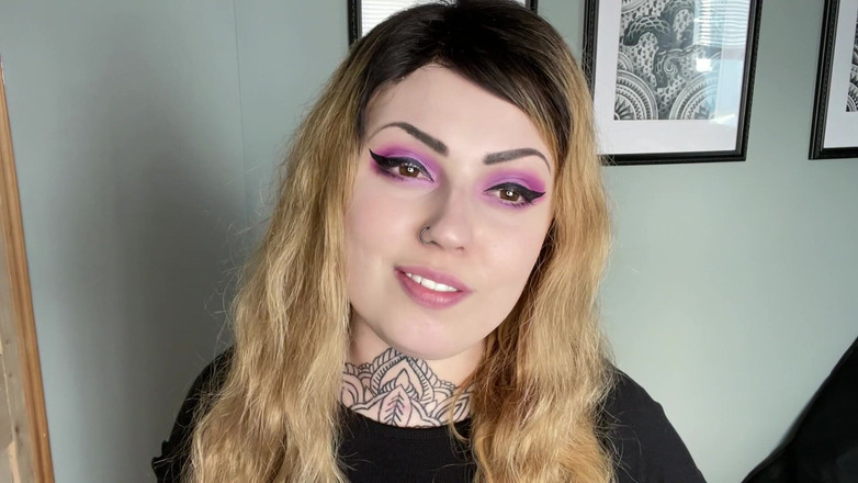 Miss Valentina: Las wedgies te ponen duro