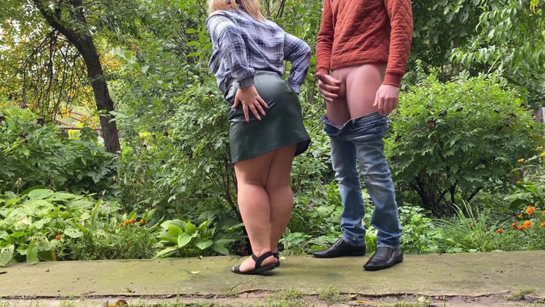 OurFetishLife: Madrasta sabe como me fazer gozar na bunda apertada dela