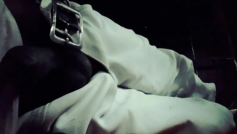 Aashiq: Maal, grande sœur Gudiya, sexy en masturbation