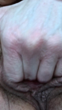 Hairy Latina MILF Fists Her Meaty Bush Pussy Deep Then Stretches with Thick Blue Dildo -extreme Wet Close up
