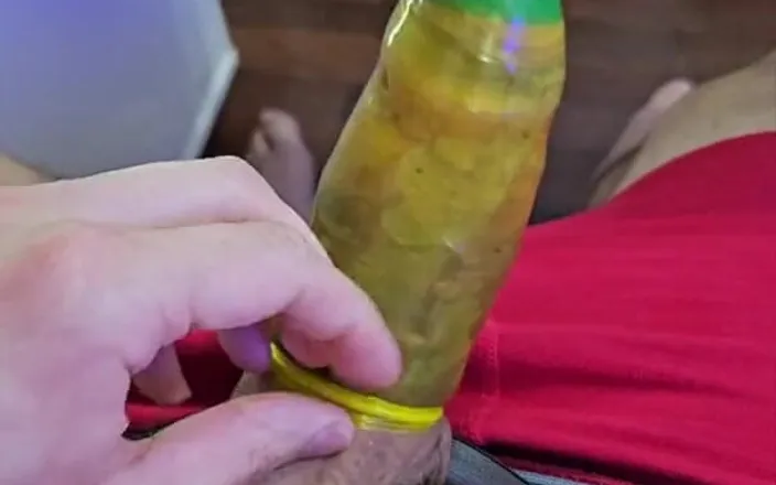 Lkdick8: Jerking off with a Condom