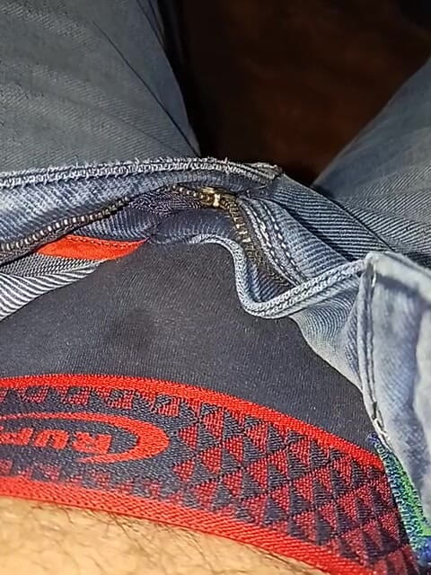 Straight xxx gay trans: Batang dalam seluar