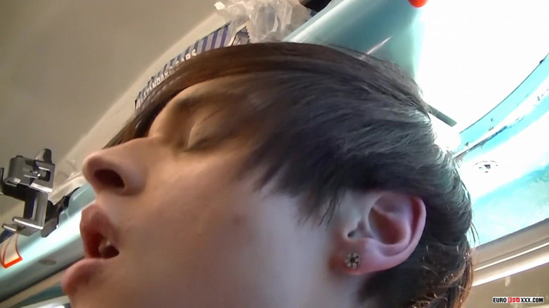 Euro boy xxx: Owen i Skye pieprzą się w ciężarówce z lodami