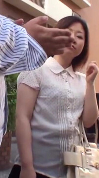 熟女在亲密的私人遭遇中被吸引到意想不到的快感 - 第5点