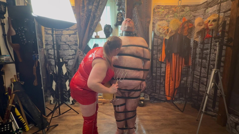 Aaexperiencesltd: Teil 1:- Domina sichert booboo im kerker