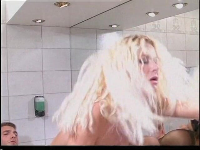 Xtime Network: Petite fuck in toilet
