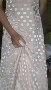 Polkadot, travesti, robe longue et en satin, masturbation, fétiche